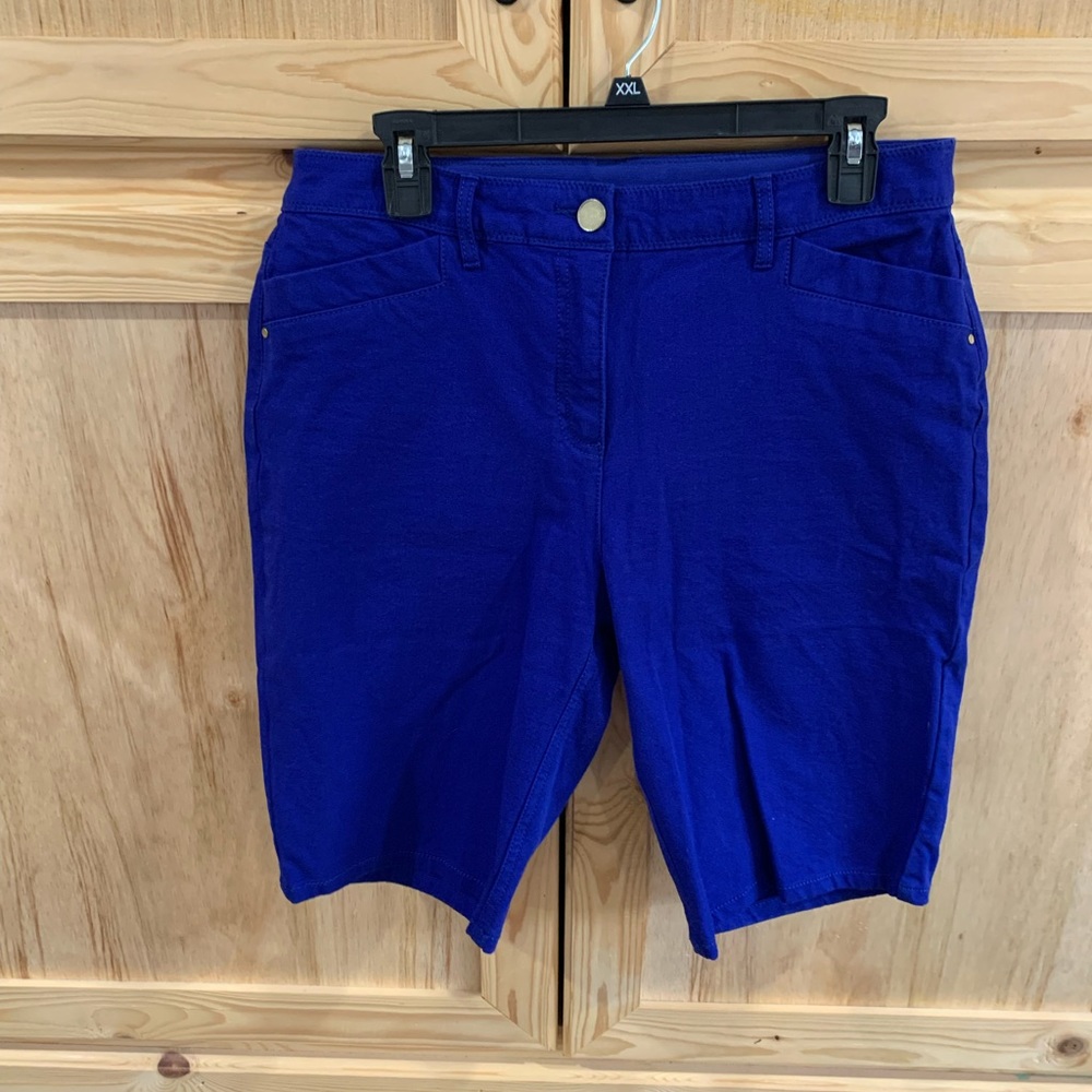 Chico’s blue shorts size 1 (M/8)